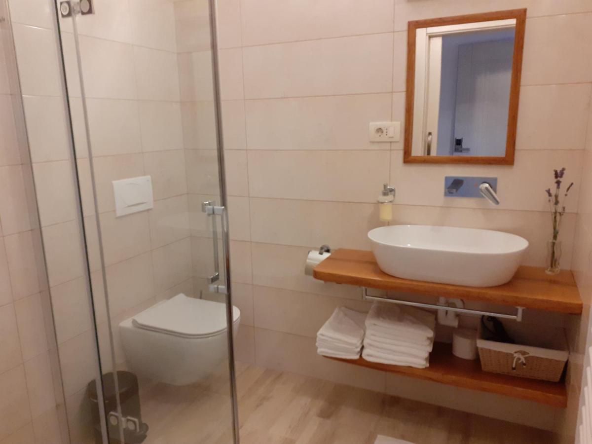 Apartmaji In Sobe Odlicna Hisa Štanjel Dış mekan fotoğraf